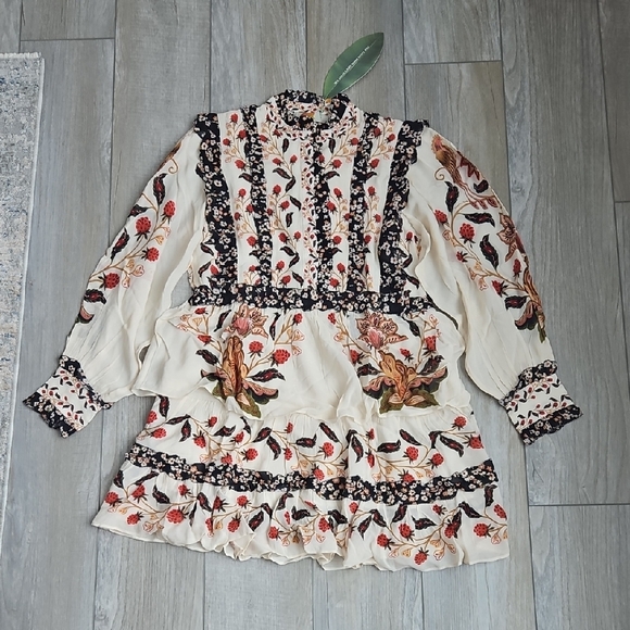 Farm Rio Mini Dress - Picture 2 of 11